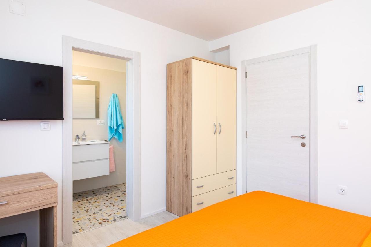 Apartman Ivona U Prizemlju Малинська Екстер'єр фото